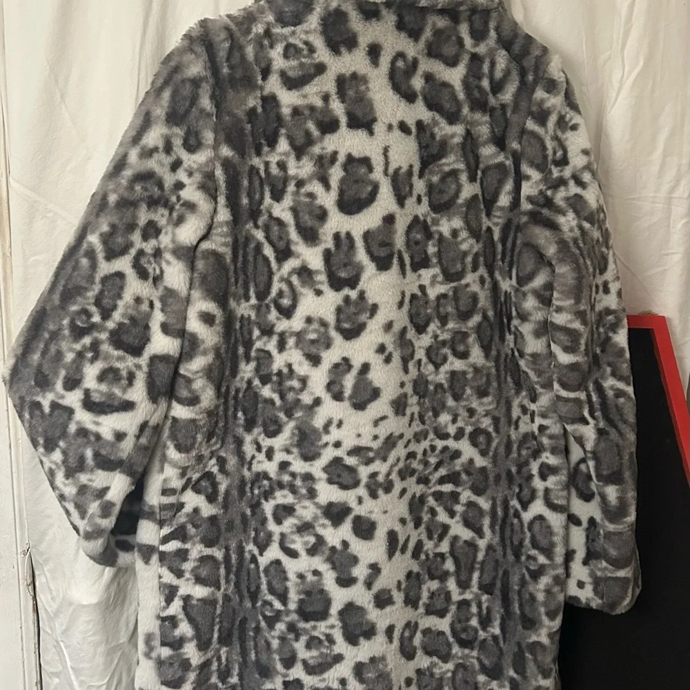 Hollister Gray Teddy Jacket Plush Faux Fur - Picture 4 of 4